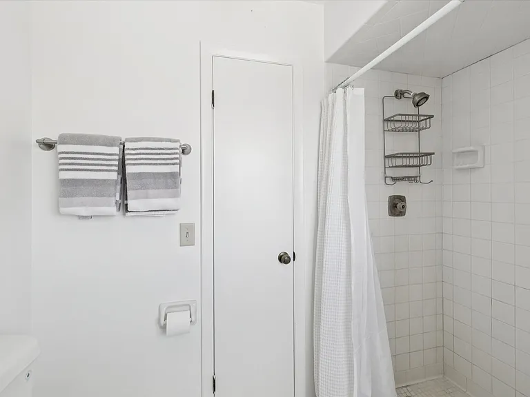 3272 Minnow Creek Dr — Photo 18
