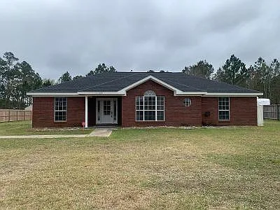 1589 Forest Ave Photo 1