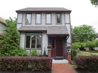 236 S Fitzhugh St, Rochester, NY 14608