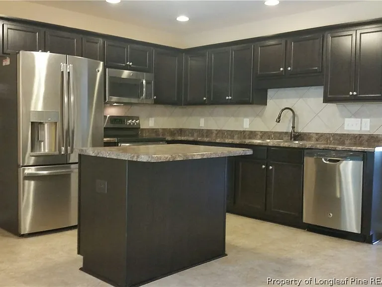 100 Burr Oak Cir — Photo 6