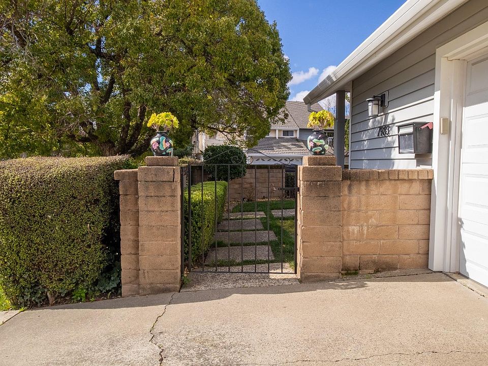 1st image of 7983 Kingswood Dr