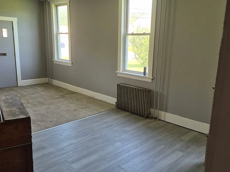 3420 Graham Ave #1 — Photo 3