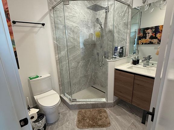 5th image of 472 W Broadway Unit 502