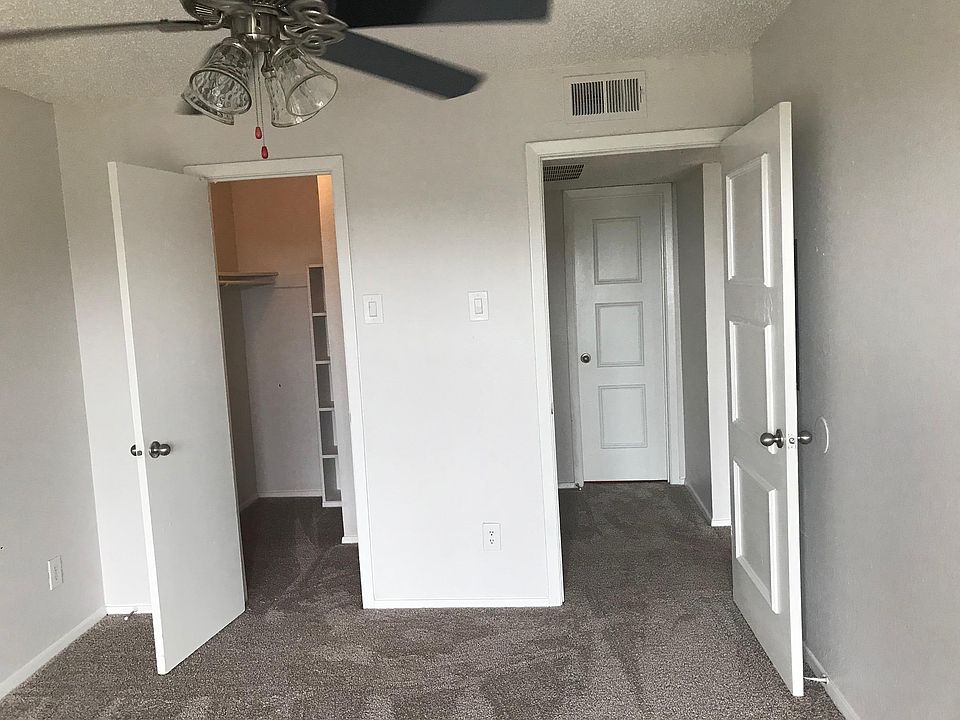 2nd image of 2319 Fair Oaks Dr APT 2094