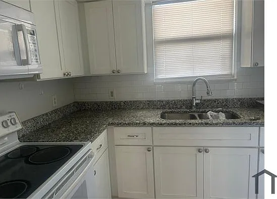 2 bed, 800 sqft, $1,700 — Photo 4