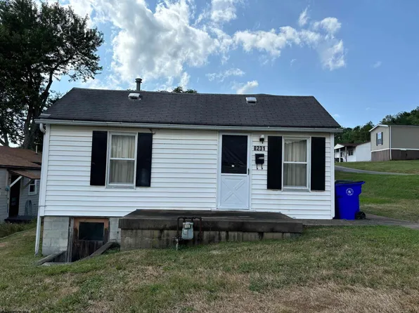 8231 Lightner Ave, Stonewood, WV 26301