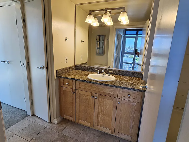 1420 Terry Ave #1804 — Photo 8