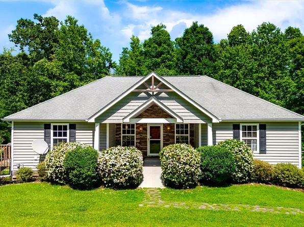 201 Ross Rd, Liberty, SC 29657