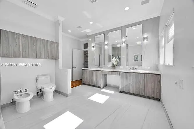 621 N Mashta Dr — Photo 18