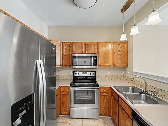 5th image of 6424 Royal Celadon Way
