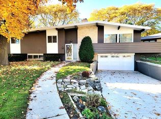 2911 Wilgus Ave, Sheboygan, WI 53081