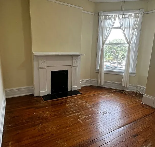 12 E Main St — Photo 18