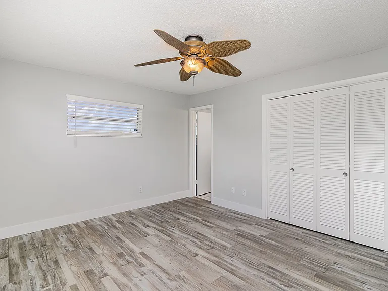205 Trinidad Dr — Photo 9