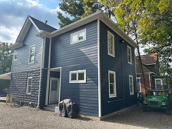 2nd image of 343 Aylesford Pl