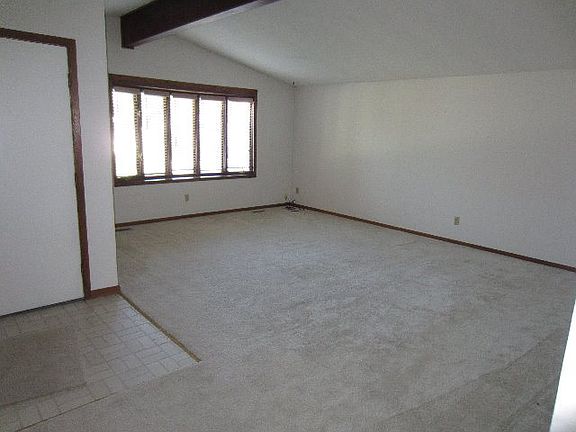 3rd image of 307 E North St