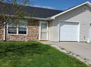 599 SE 105th Rd - D, Warrensburg, MO 64093