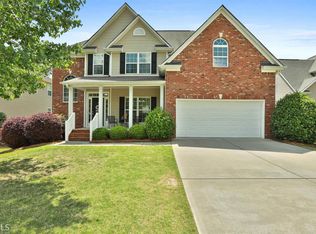 180 Miracle Ln, Fayetteville, GA 30215