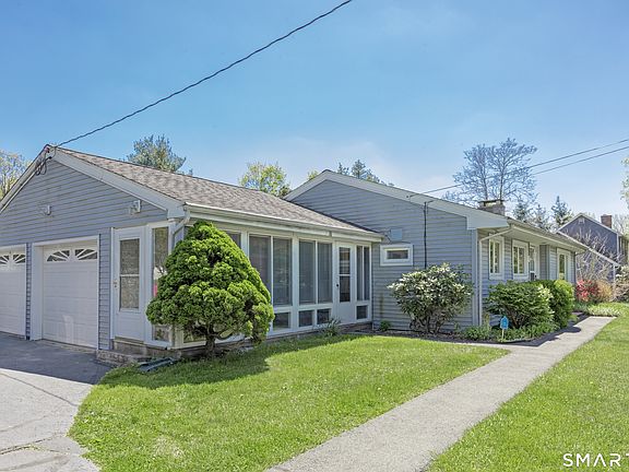 2nd image of 405 Gracey Avenue