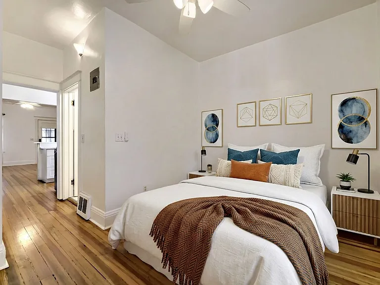 135 E Exposition Ave — Photo 6
