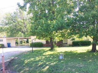 203 S El Paso St, Coffeyville, KS 67337