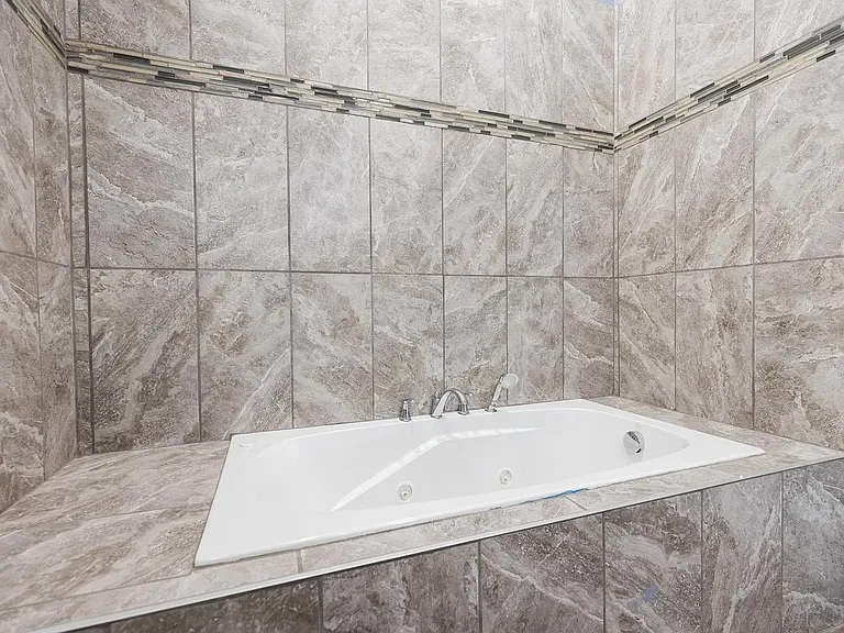 4810 S Indiana Ave #3 — Photo 11
