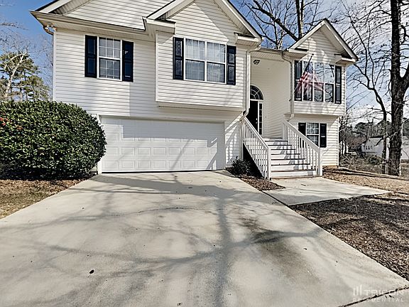 2nd image of 143 Stoney Brook Way