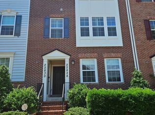22828 Arora Hills Dr #117, Clarksburg, MD 20871