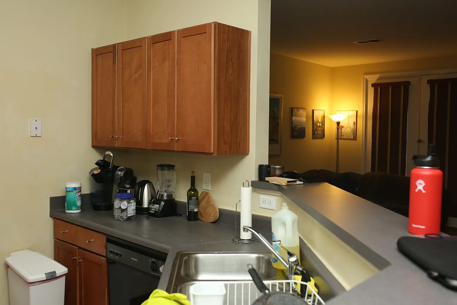 710 Walker Sq APT 2C photo 1