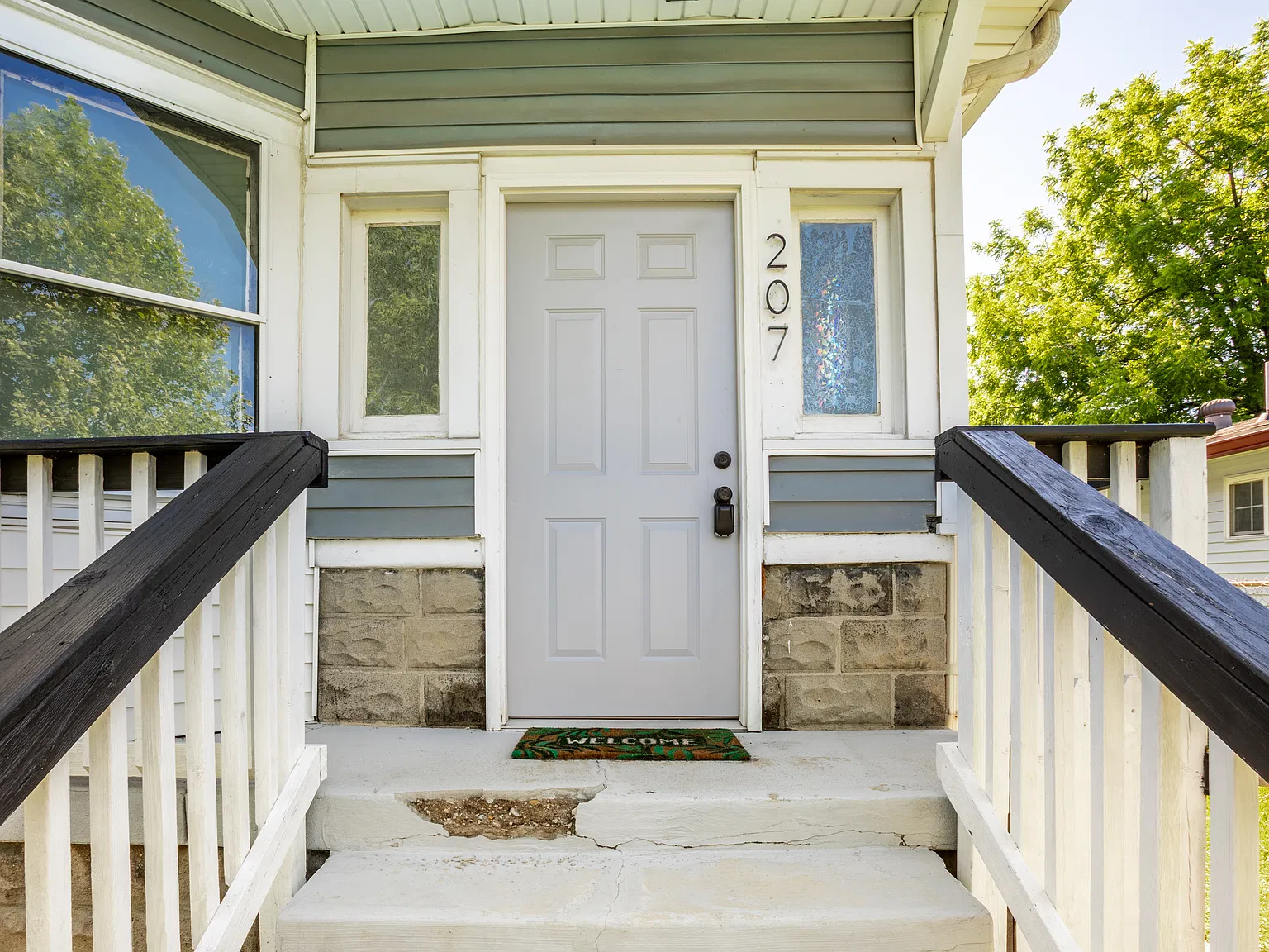 3 bed, 1316 sqft, $1,800 — Photo 4