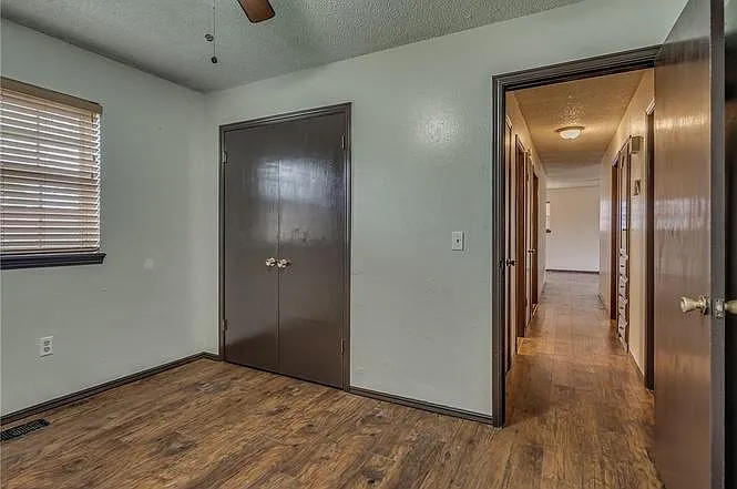 801 Robin Hill Rd — Photo 21