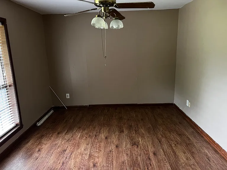4438 Walden Dr — Photo 5
