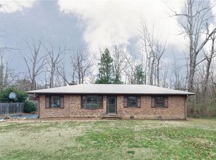 2821 Causey Lake Rd, Greensboro, NC 27406