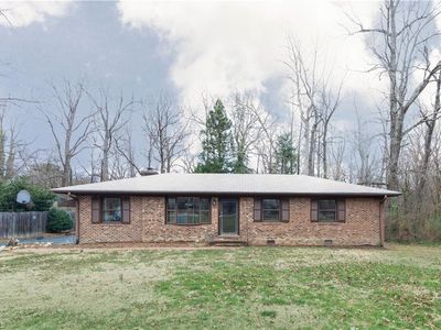2821 Causey Lake Rd, Greensboro, NC, 27406