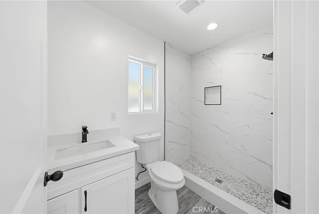 2 bed, 632 sqft, $2,700 — Photo 4