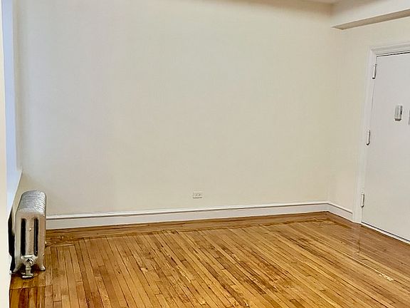 4th image of 350 W 55th St APT Gr1
