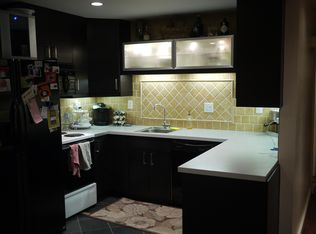 122 Glendale Dr, Ann Arbor, MI 48103