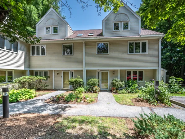 412 Parker St APT O, Newton Center, MA 02459