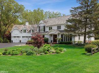 732 Thomas Ct, Libertyville, IL 60048