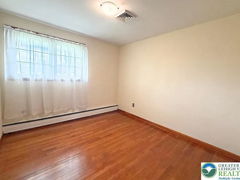 510 Zucksville Rd — Photo 10
