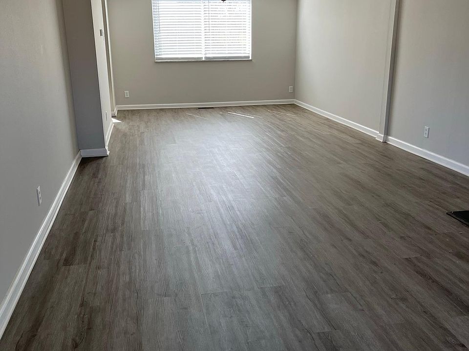 1st image of 508 Broadmoor Dr #Townhouse