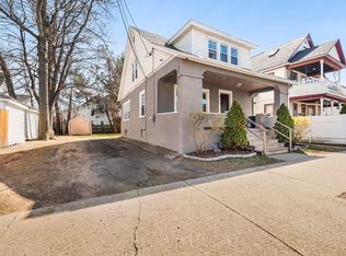 19 Hughes St, Springfield, MA 01108