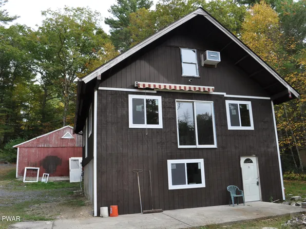 150 Beach Ln, Dingmans Ferry, PA 18328