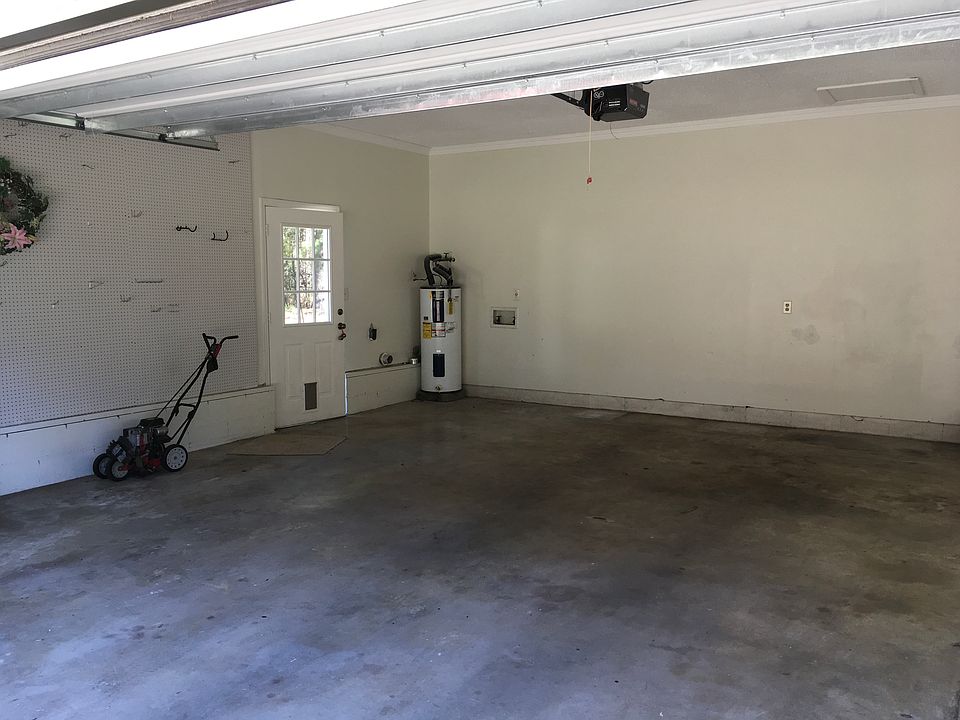 2nd image of 4923 Shady Rest Rd