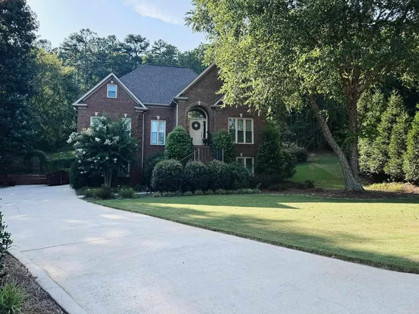 7500 Old Mill Cir, Trussville, AL 35173