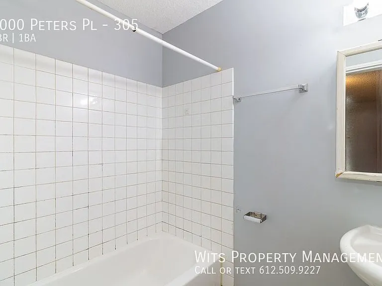 1000 Peters Pl #305 — Photo 12