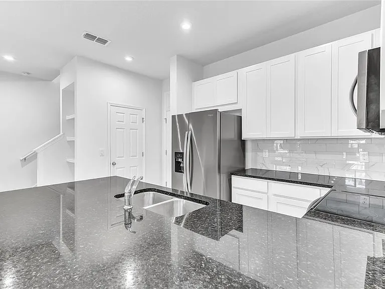 2274 S Centerra Loop — Photo 12