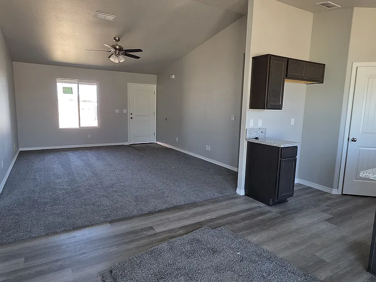 2756 E Colina Cerbat — Photo 2