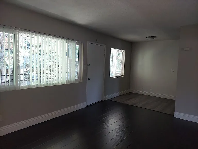 631 Almond Ave. — Photo 9