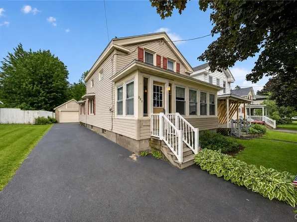 282 W 5th St, Oswego, NY 13126