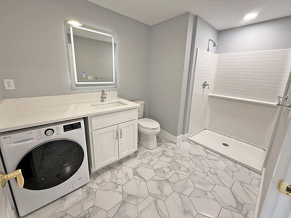 5th image of 105 Paige St #308